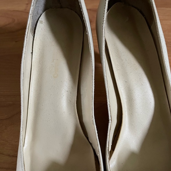 Vintage Bow Tie Heels Size 8.5 - Picture 8 of 10